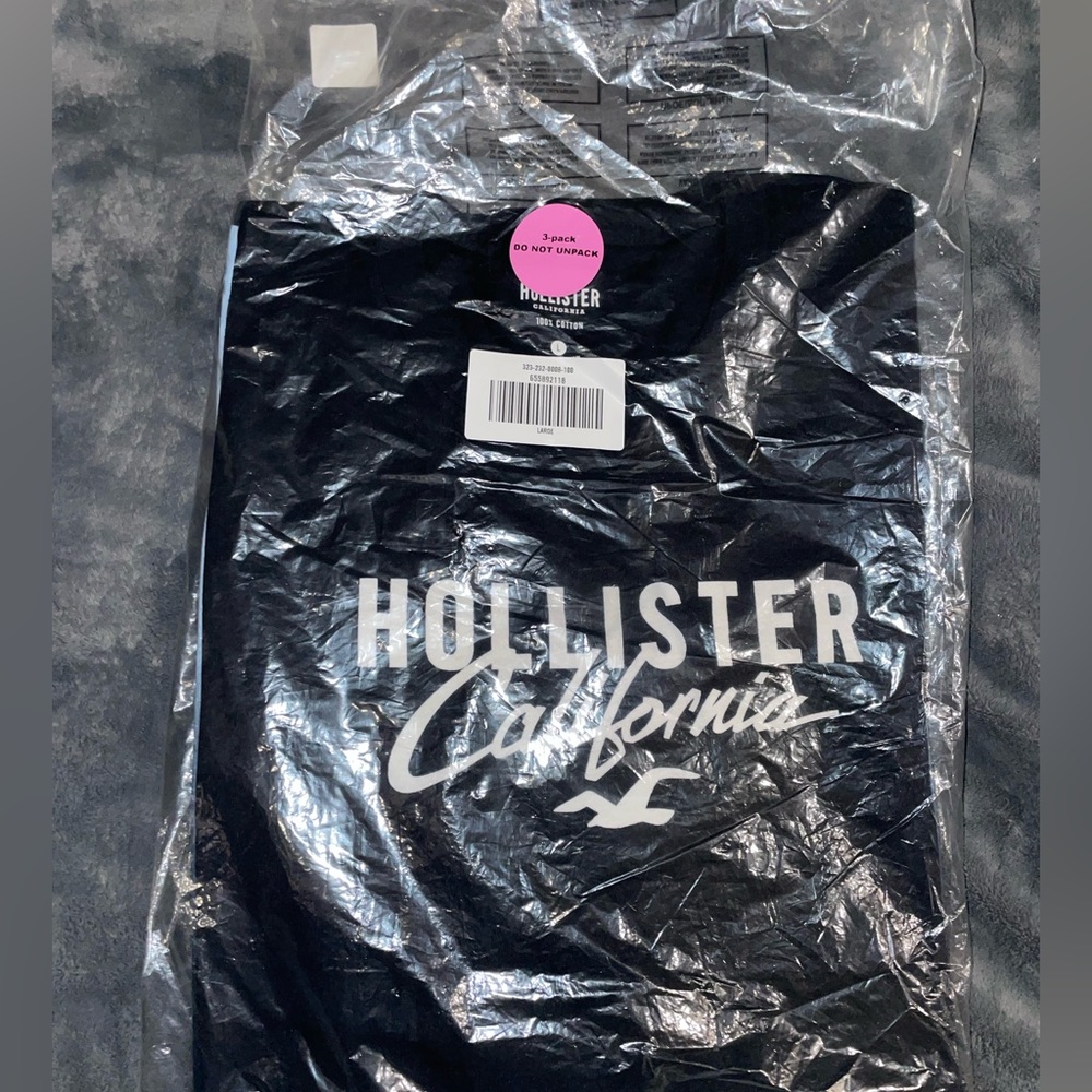 3 pack brand new Hollister shirts